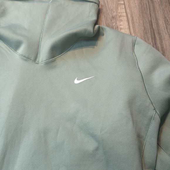 Nike Pro Therma Fit Shirt Slim Fit Green High Neck‎ Pockets Pullover Large NWT - Picture 3 of 12